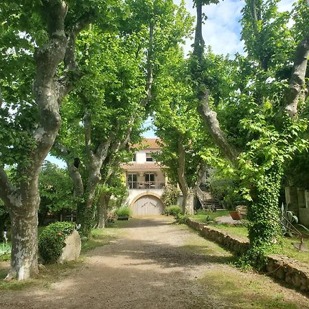 Moulin De Bonfilhon Bed & Breakfast Cornillon-Confoux Екстериор снимка