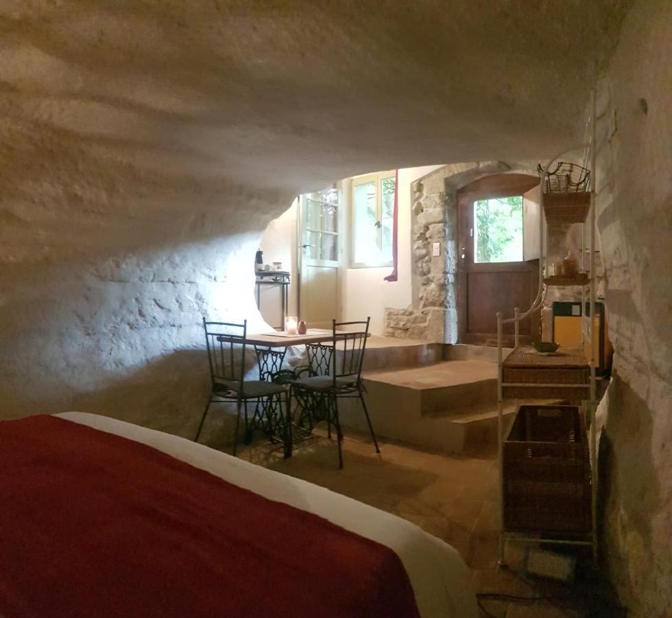 Moulin De Bonfilhon Bed & Breakfast Cornillon-Confoux Екстериор снимка