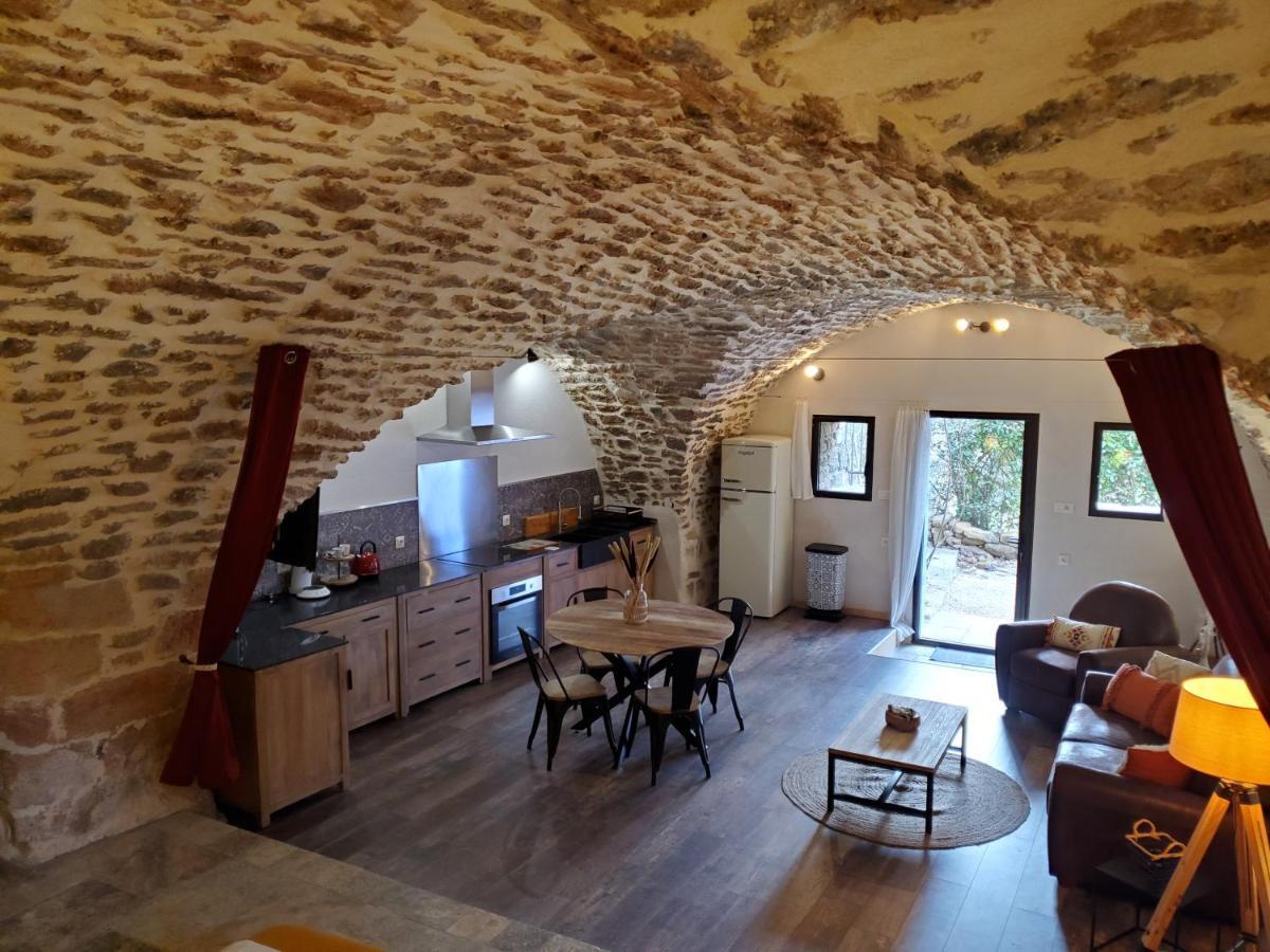 Moulin De Bonfilhon Bed & Breakfast Cornillon-Confoux Екстериор снимка