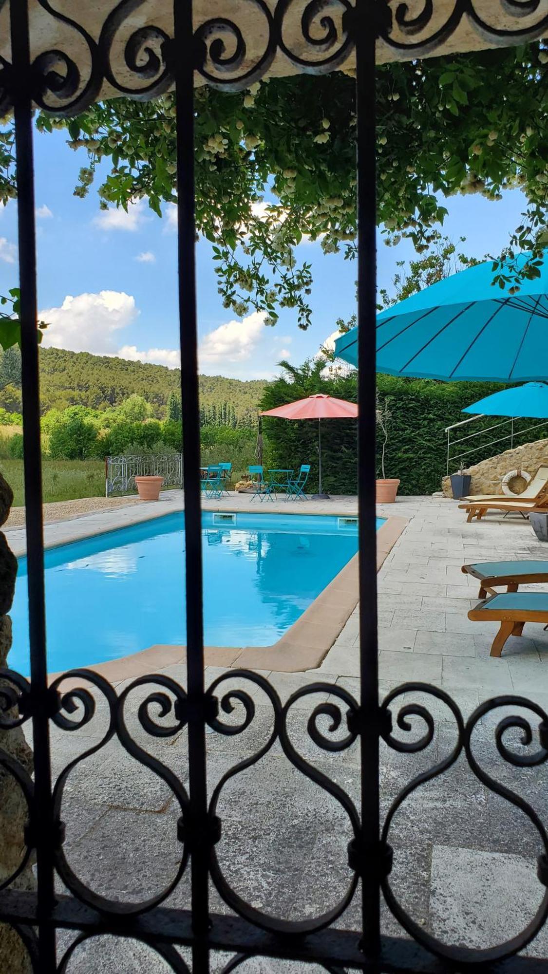 Moulin De Bonfilhon Bed & Breakfast Cornillon-Confoux Екстериор снимка